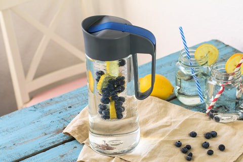 Infused Water - Zitrone mit Blaubeeren
